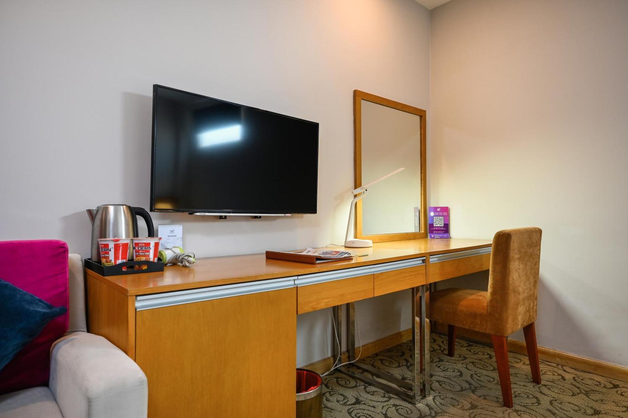 Ttc Hotel Deluxe Airport Ho Chi Minh City Exterior photo